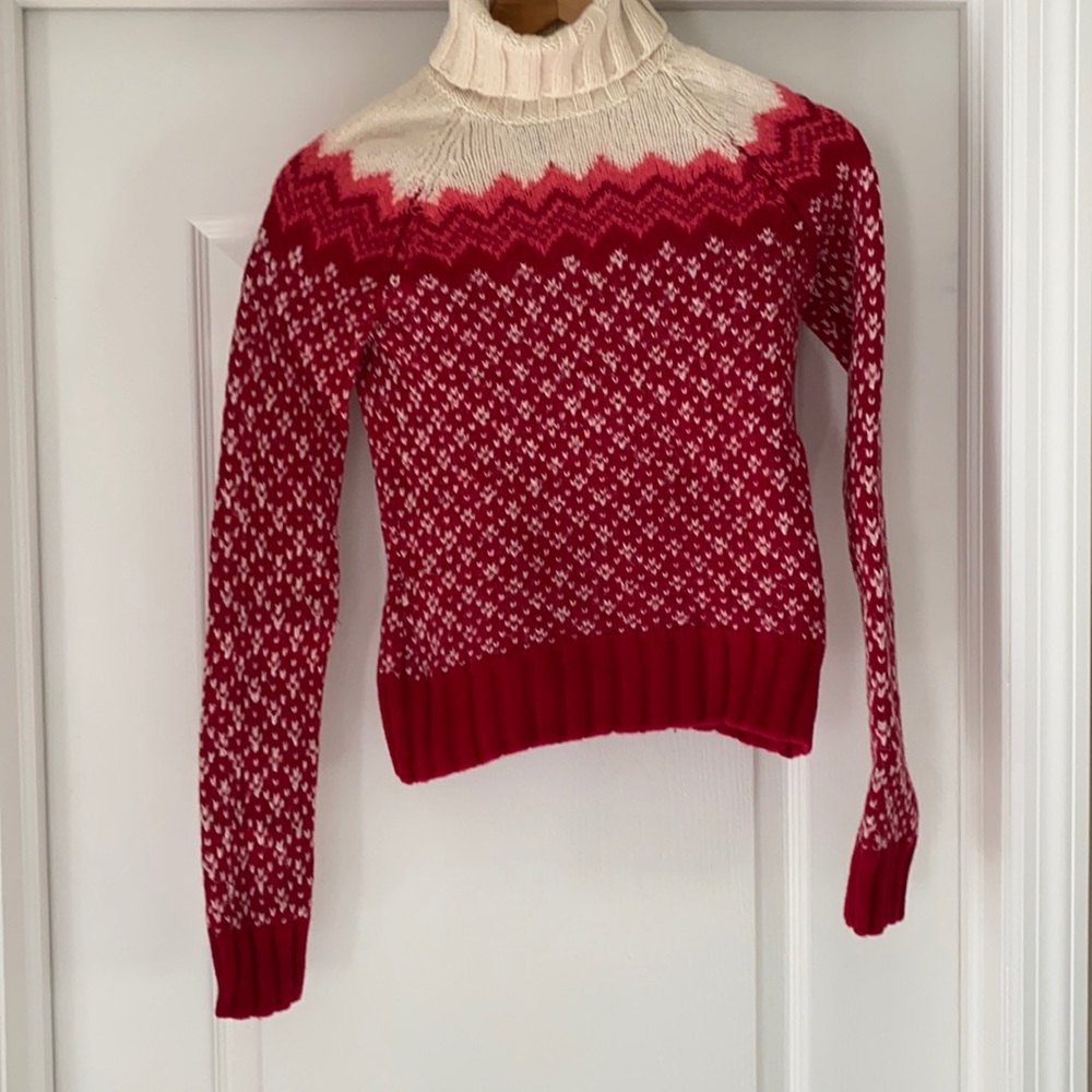 American Eagle Size S Ski Sweater